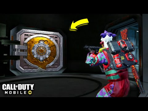 OPENING the SECRET VAULT in COD MOBILE 🤯 (DMZ GAMEPLAY)