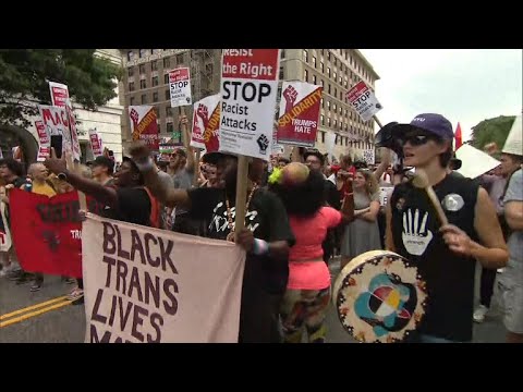 Counterprotesters drown out white supremacists rally