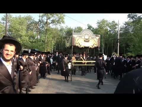 Hachnosas Sefer Torah, Chanikas Habeyis in Belz Camp | מעמד הכנסת ספרי תורה וחנוכת הבית במחנה בעלזא