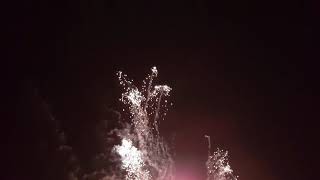 preview picture of video 'Normanville fireworks 31st dec part 2'