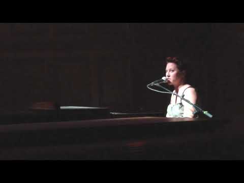 amanda palmer ~ runs in the family (beloved phone video) los angeles 2014 live