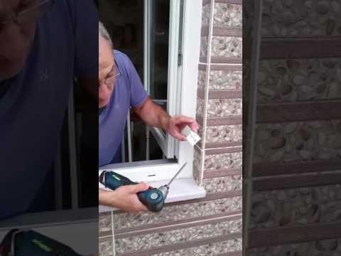 Menteşeli sineklik montajı.