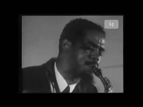 Eric Dolphy With The Charles Mingus Sextet - I'll Remember April