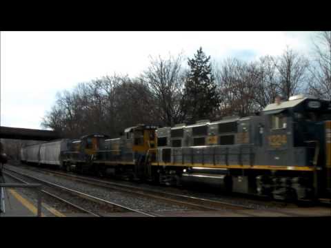 CSX Classic Power Freight Train