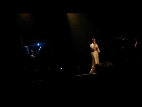 Teresa Salgueiro LIVE "Os Senhores da Guerra" - Madredeus (São Paulo, Brasil 2017)