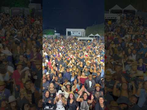 Santa Luzia/MG obrigado galera! #alemaodoforro #sertanejo #somodao #forrozeiros #minasgerais #valeu