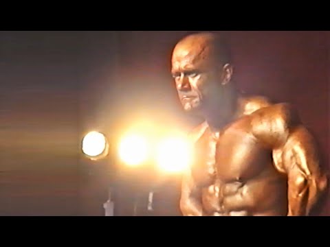 Paul Sutton (UK), NABBA Worlds 2001 - Men Short Winner