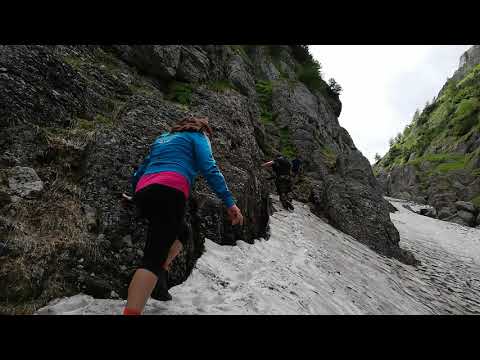 Spre Bucsoiu - Valea Morarului