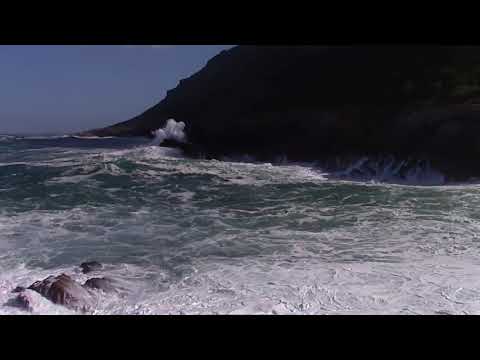 60 min relaxing ocean waves crashing into rocky shore - no music - high quality sound - HD video
