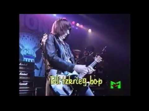 Ramones - Blitzkrieg Bop [live March 16th, 1992, Rolling Stone, Milan]