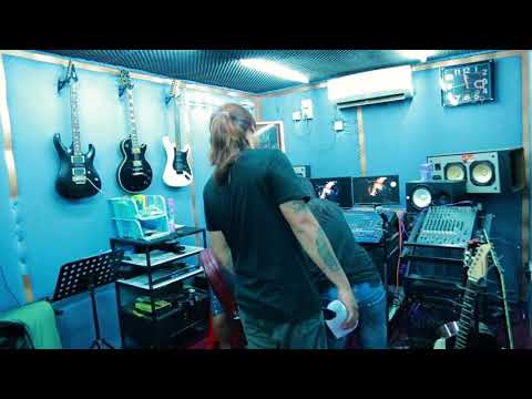 Thar Dee Lu , Six Thu  ဒုတိယအကြိမ်လွင့်မျော