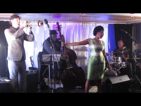 Meklit Hadero live at Dahlak London with Darren Johnston, Mark Mondesir & Neville Malcolm