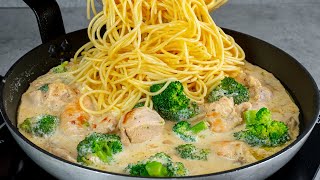 Combinaison divine - pâtes, blanc de poulet et brocoli, dans une sauce crémeuse !
