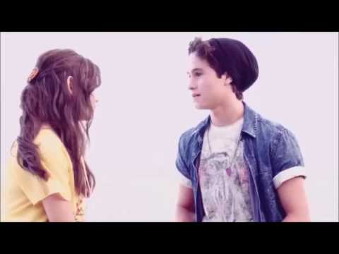 Valiente | Simón canta y recuerda a Luna