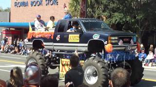 Homecoming 2011 Parade University of Florida