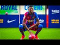 EMERSON ROYAL steps on the Camp Nou for the FIRST TIME!