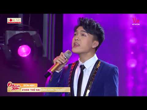 Thể hiện bởi Khánh Hoàng