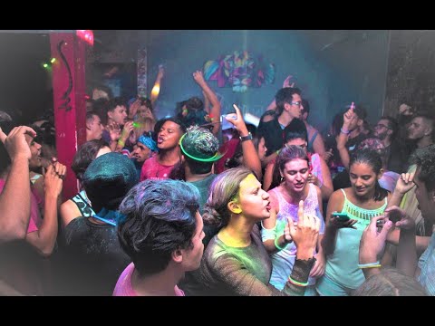 Party Crowd Ambience - Party People Background Club Chatter
