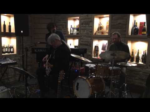 Bestetti and The Blues Power con Michael Loech e Enrico Tommasino in Give up Living