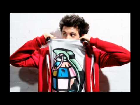 Laidback Luke ft example-natural disaster v sak Noel-Loca p