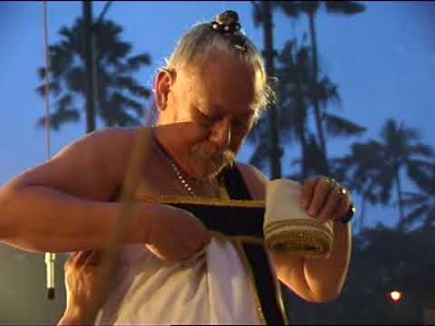 DRAMA TARI KOLOSAL SANGUT NGRUWAT JAGAT BALI DISC 01