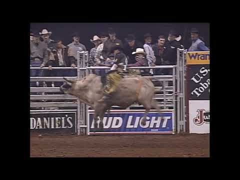 Clint Branger vs Moe - 99 PBR Guthrie (83.5 pts)
