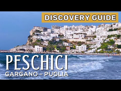 Il suggestivo borgo marinaro di Peschici nel Gargano