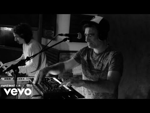 Play Video Youtube Video