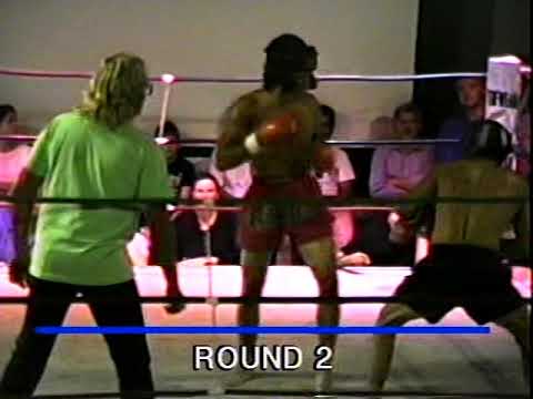 VICTOR CARRASCO vs AARON VARGAS - Amateur Kickboxing