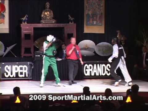 Taryn Wade v Regina Thompson - Wm's MW Point sparring (N-82) - 2009 NBL Supergrands