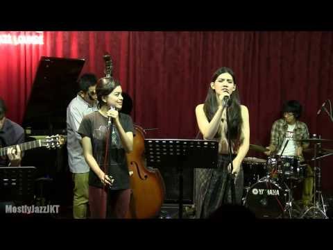 Monita Tahalea ft. Indra Lesmana & Eva Celia - Message in a Bottle @ Mostly Jazz 24/10/13 [HD]