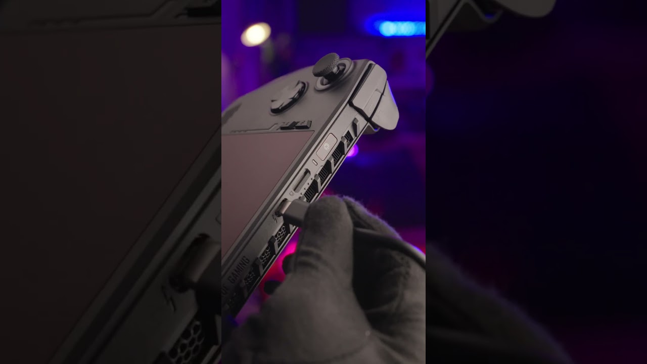 Ігрова консоль MSI Claw A1M-2 512GB (9S7-1T4111-235) video preview