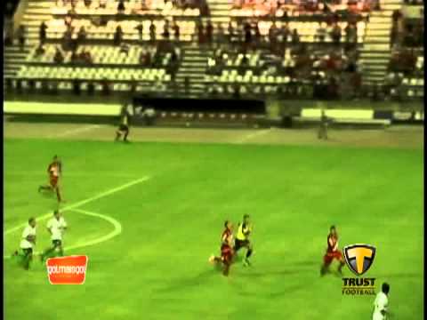 Everton Luiz - Volante-Meia - GOLmaisGOL - TRUST FOOTBALL.mpg