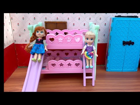 Moving to a new home ! Elsa & Anna toddlers - unpacking - Barbie dolls
