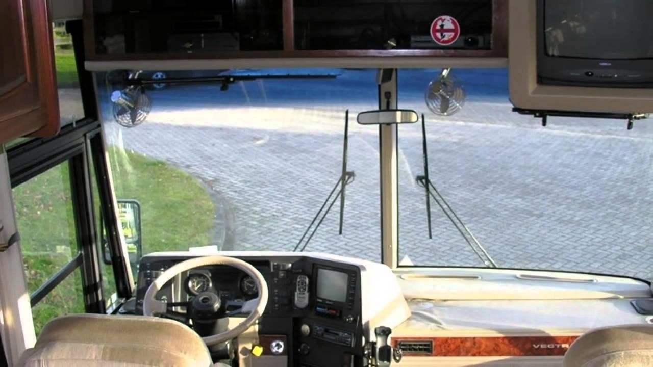 Kampeerauto te koop: WINNEBAGO VECTRA