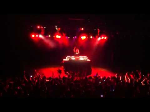 Laidback Luke Portland 5/27/2011 Dubstep?!