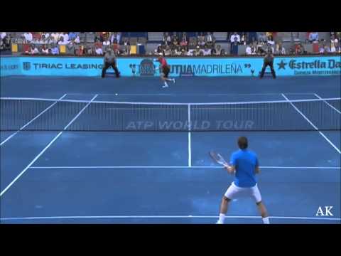 ATP Masters 1000 - Madrid 2012 - Roger Federer - Beautiful Backhand Slice Down The Line (HD)