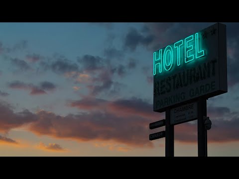 1k Pson - Heartbreak Hotel (feat. Aha Gazelle)