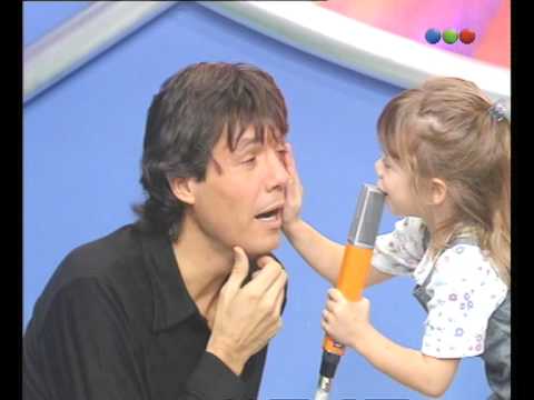 Yamila sings "Life Is a Carnival" - Videomatch