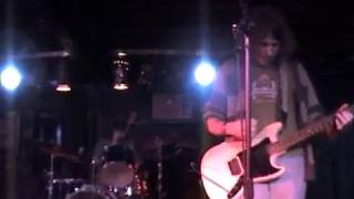 Short Wave - Empty Glasses - Live at The Living Room (May 24, 2005)