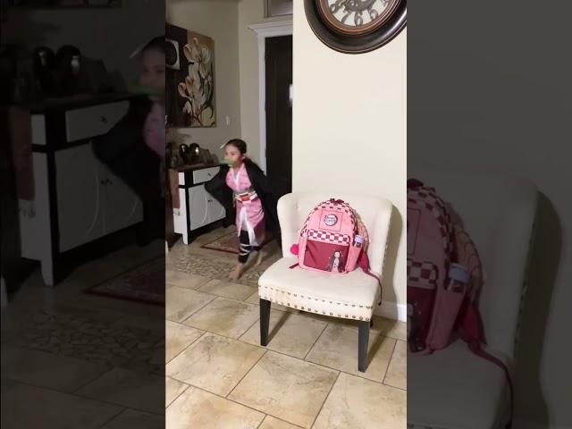 Vídeo relacionado con GXGM 1 par de pendientes anime 7,1 cm, gotas acrílicas unisex, accesorios cosplay niños, regalo entusiastas anime