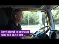 Gerrit sleept je pechauto naar een koele plek