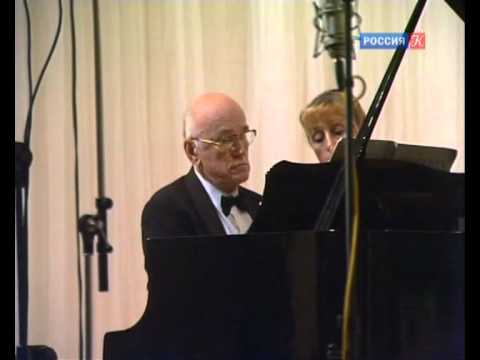 Sviatoslav Richter plays Beethoven Piano Sonata no. 30 op. 109 - video 1991