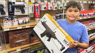 Airsoft and BB Gun Shopping at Cabela's