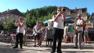 Festival de fanfares de Cadouin - La fanfare des Goulamas (1/2)- 17/08/2013