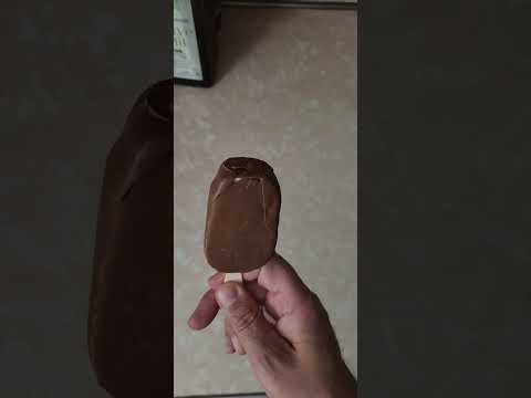 Haagen-Dazs Vanilla Milk Chocolate Ice Cream Bar Review Part 2 #icecream #icecreambar #haagen