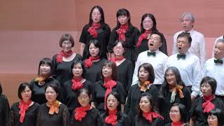 〈阿樹哥个雜貨店〉（詞曲｜顏志文、編曲｜劉聖賢）指揮｜方素貞、鋼琴｜温佳霖、打擊｜黃靖元、演出｜台北室內50混聲合唱團