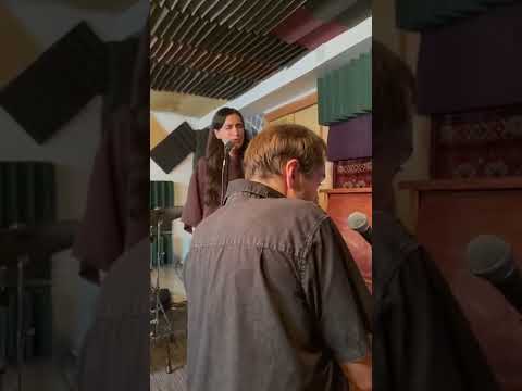 Lea Lu & Ari Hoenig - I Fall In Love To Easily