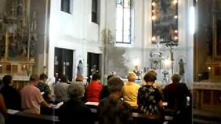 preview picture of video 'Katolička crkva - nedeljna misa'