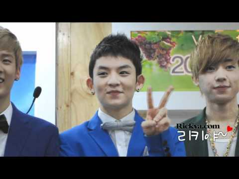 110731 comeback mini fanmeeting by Rickya.com